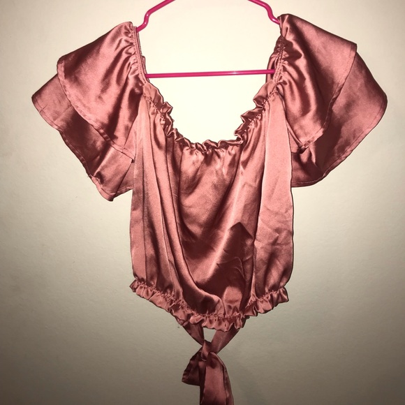 Satin crop top - Picture 2 of 4